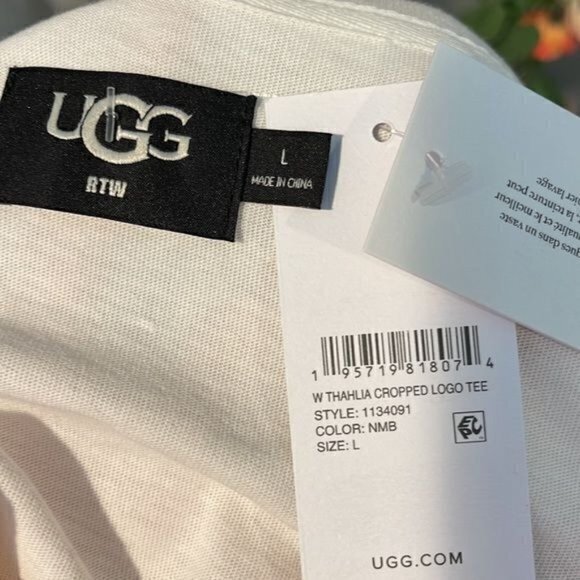 UGG Thahlia Cropped Logo‎ T-Shirt Size Large RefI013 - Picture 8 of 9